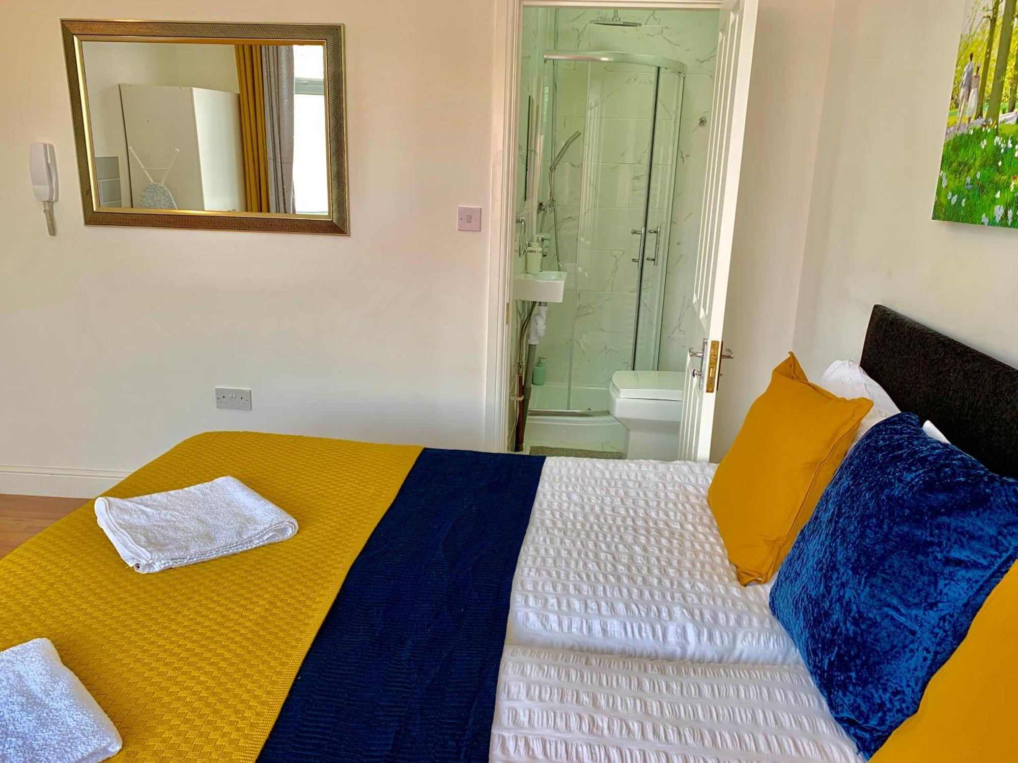 London Studio Apartments, Private Bathrooms And Parking Ilford Esterno foto