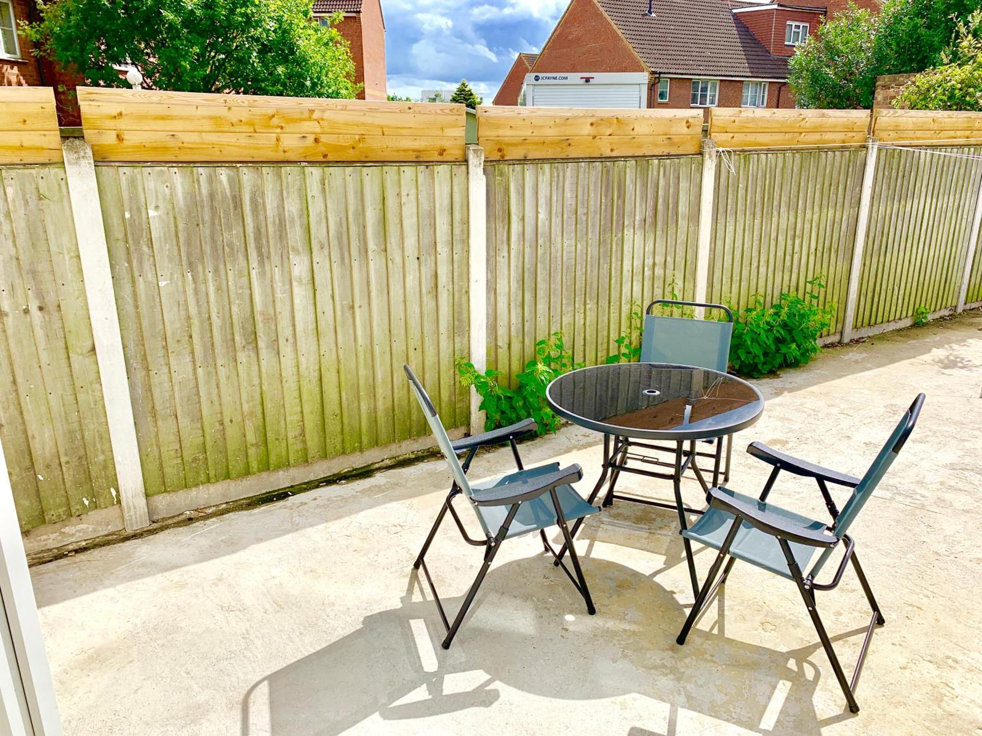 London Studio Apartments, Private Bathrooms And Parking Ilford Esterno foto