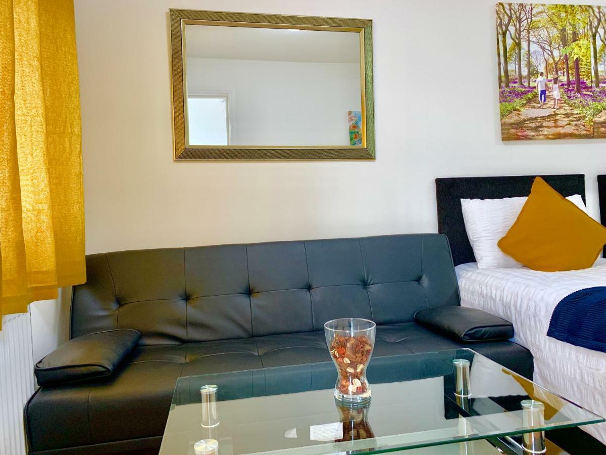 London Studio Apartments, Private Bathrooms And Parking Ilford Esterno foto