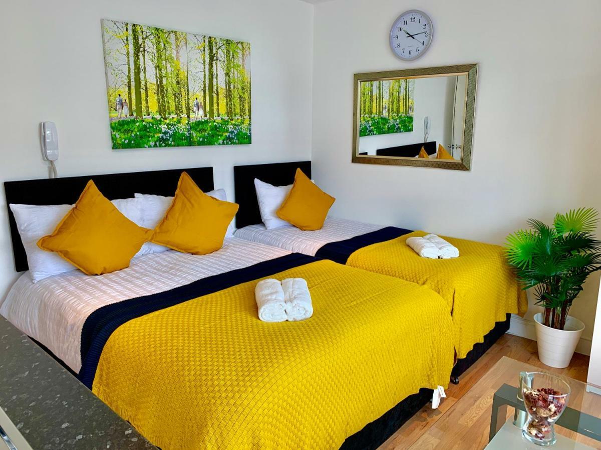 London Studio Apartments, Private Bathrooms And Parking Ilford Esterno foto